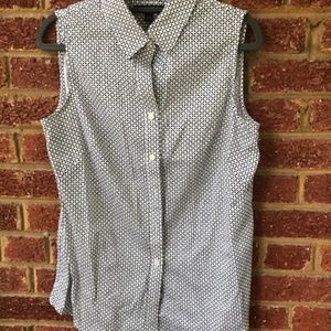 Banana Republic Sleeveless Cotton Buttondown